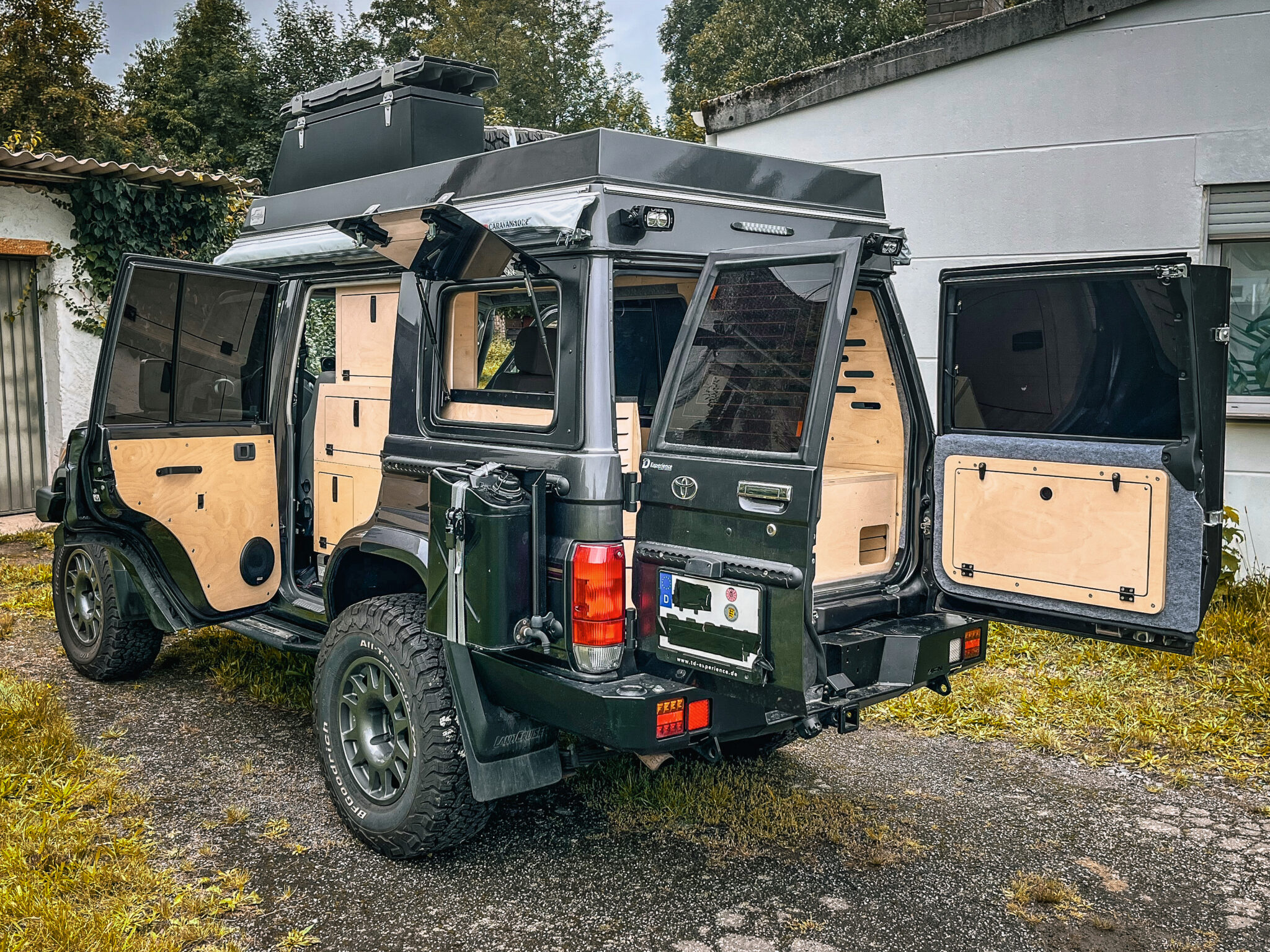 Land Cruiser 76 Camper Mit Innenausbau